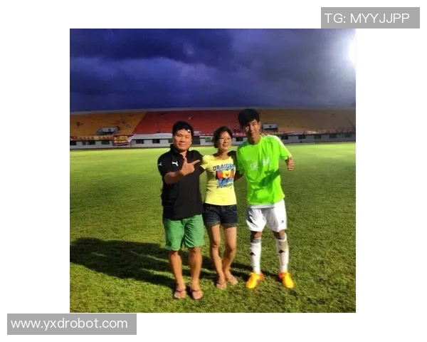 小足球明星队的梦想与荣耀之路探索与成长的精彩旅程