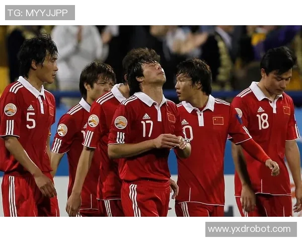 李萌足球之路：从青涩少年到职业球员的成长故事与奋斗历程